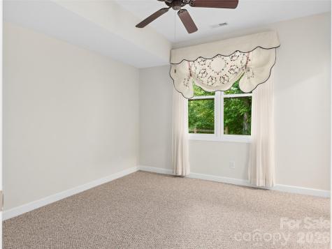54 Deep Valley Lane Hendersonville NC 28791