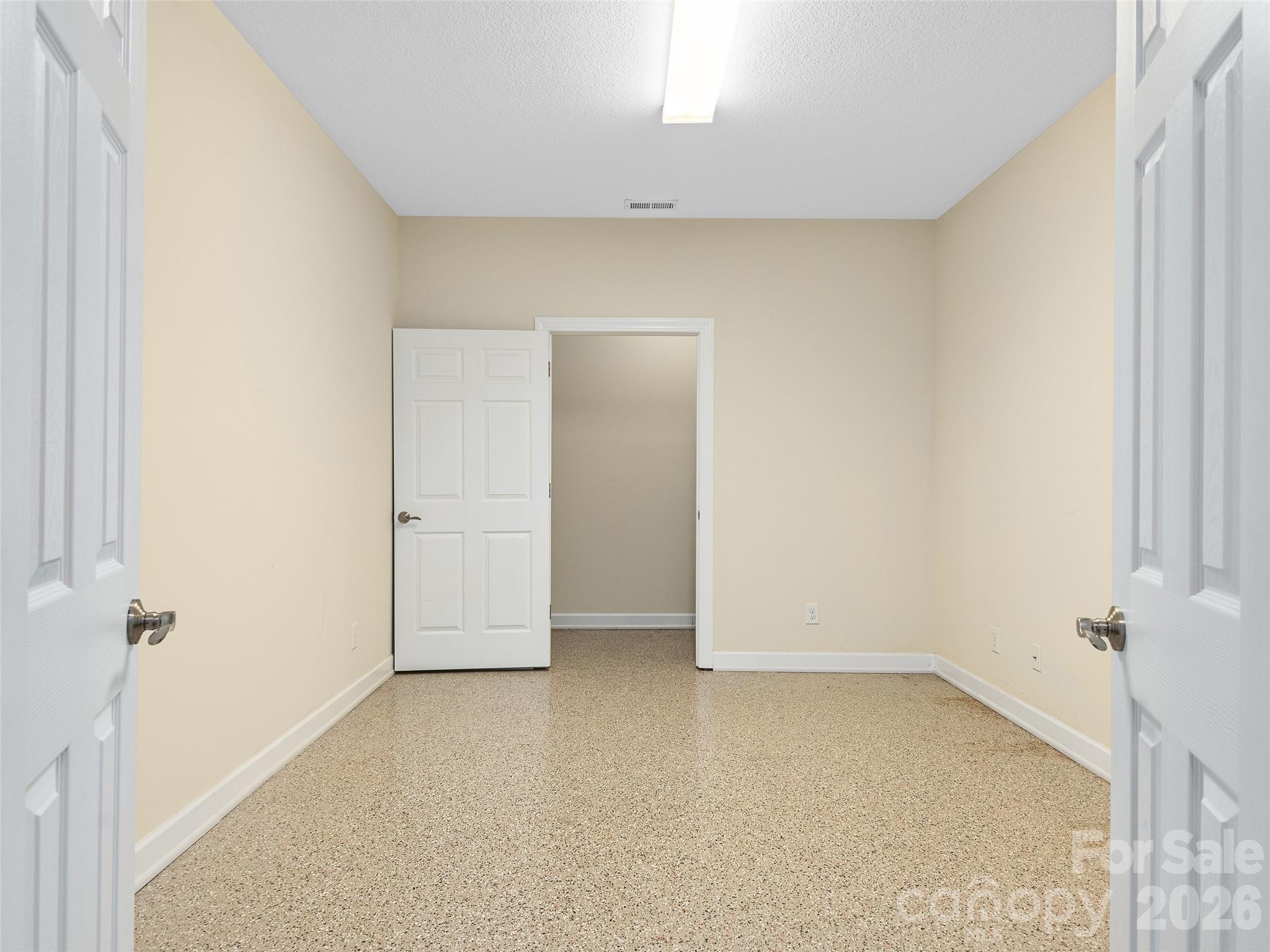54 Deep Valley Lane Hendersonville NC 28791