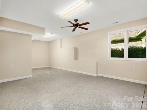 54 Deep Valley Lane Hendersonville NC 28791