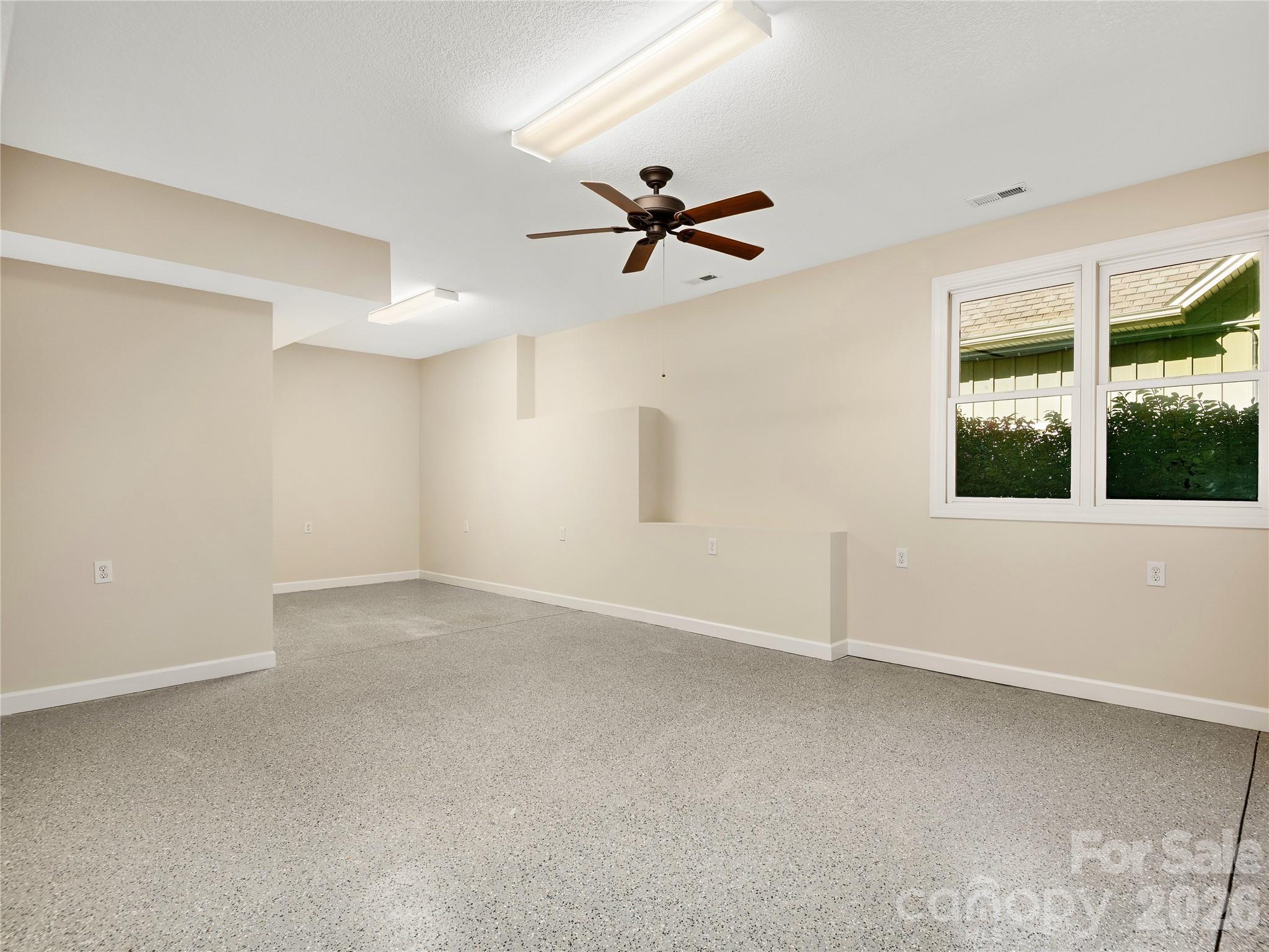 54 Deep Valley Lane Hendersonville NC 28791