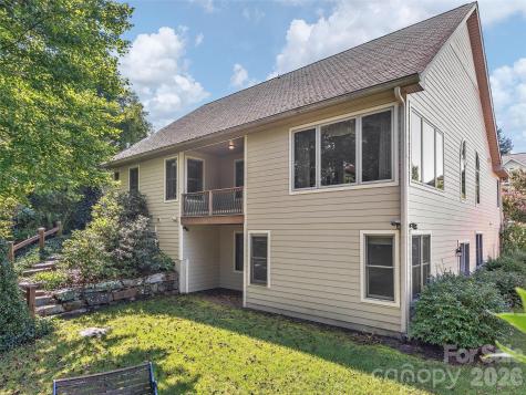 54 Deep Valley Lane Hendersonville NC 28791
