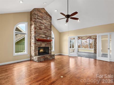 54 Deep Valley Lane Hendersonville NC 28791
