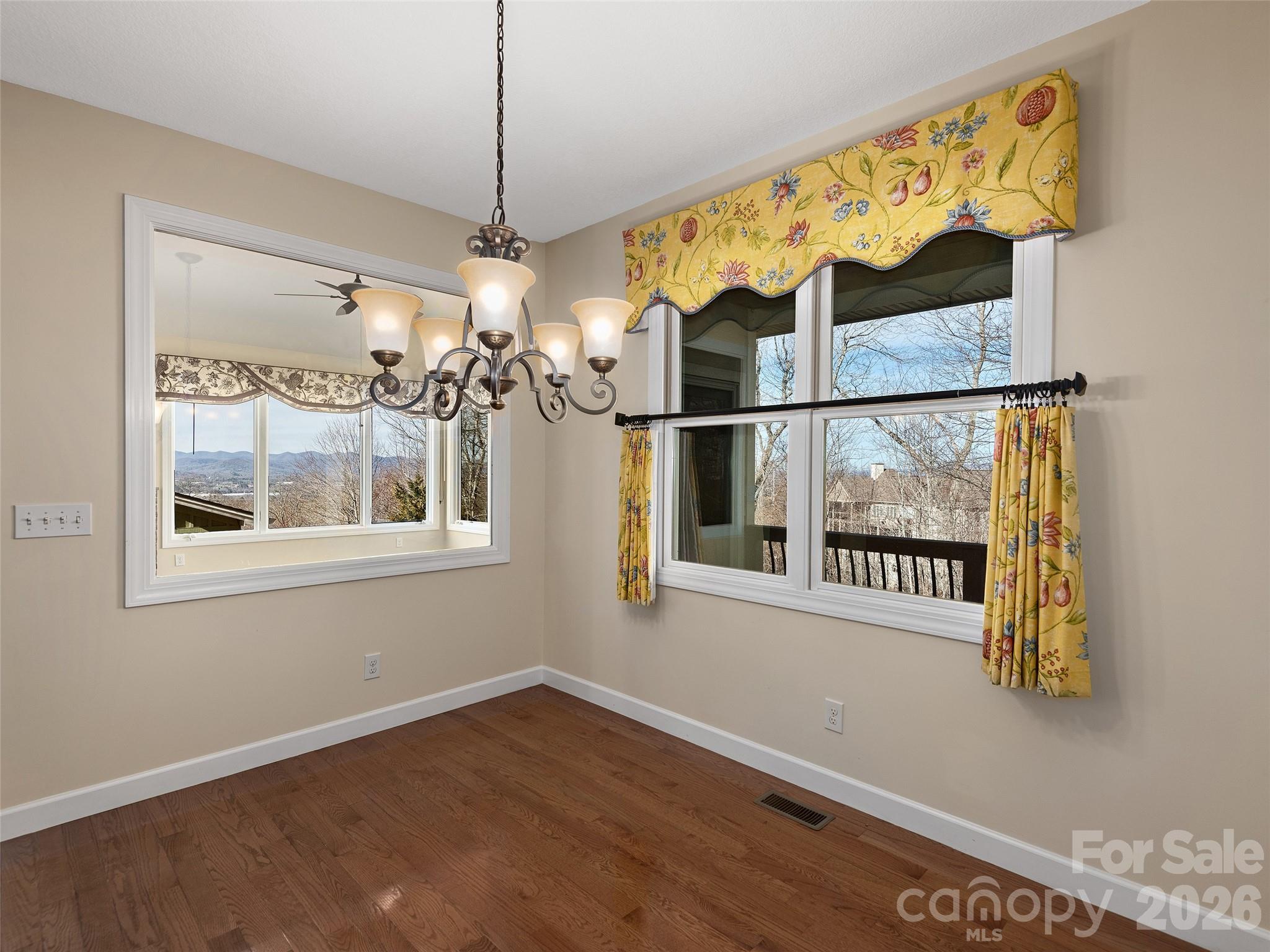 54 Deep Valley Lane Hendersonville NC 28791