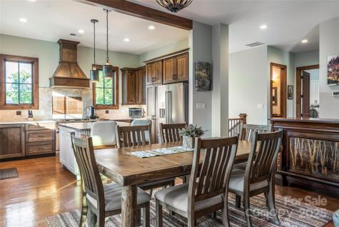 50 Hallett Court Asheville NC 28803