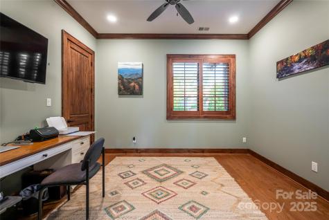 50 Hallett Court Asheville NC 28803