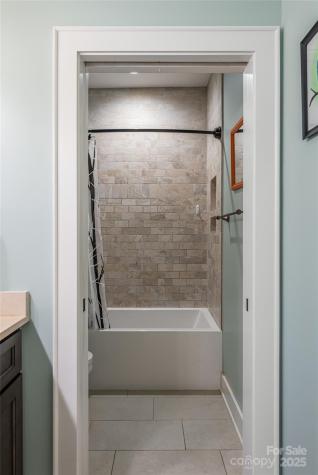 50 Hallett Court Asheville NC 28803