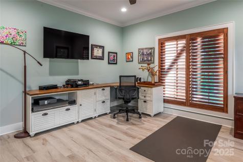 50 Hallett Court Asheville NC 28803