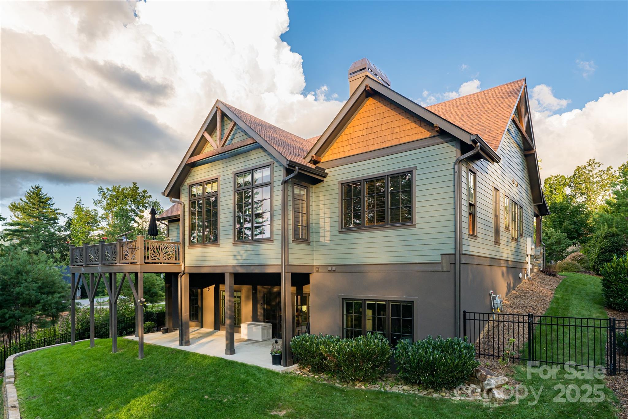 50 Hallett Court Asheville NC 28803