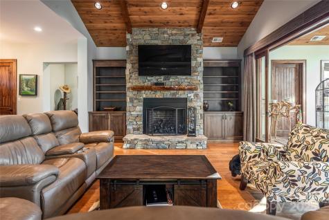 50 Hallett Court Asheville NC 28803