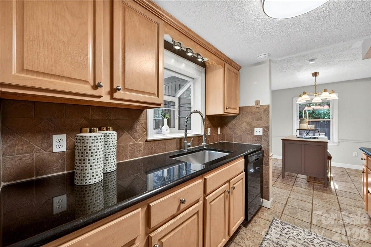 4330 Brookfield Drive Charlotte NC 28210