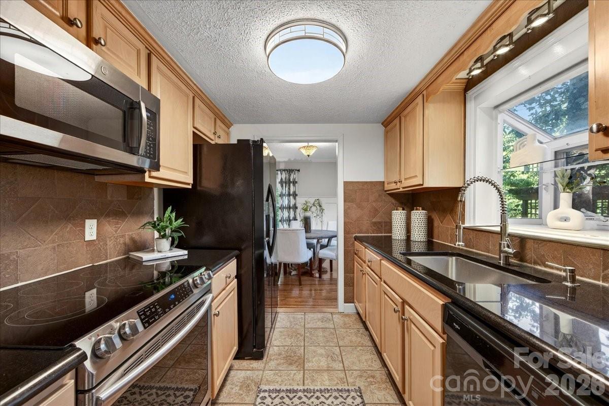 4330 Brookfield Drive Charlotte NC 28210