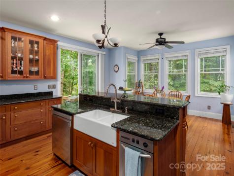 303 S Braeside Court Asheville NC 28803