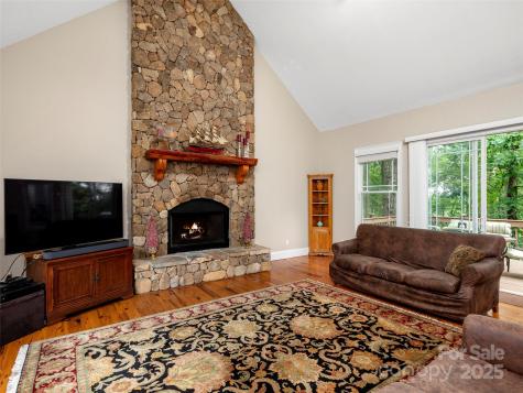 303 S Braeside Court Asheville NC 28803