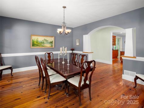 303 S Braeside Court Asheville NC 28803