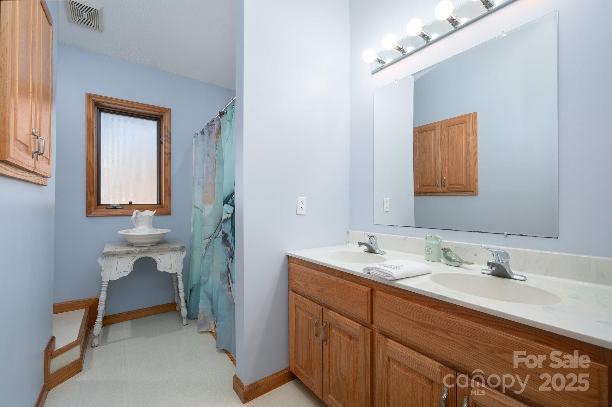 20 Greene Knoll Drive Candler NC 28715