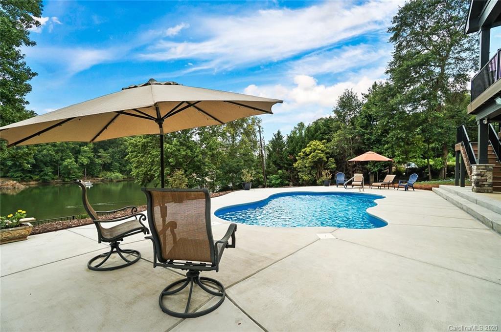 8728 Island Point Road Charlotte NC 28278