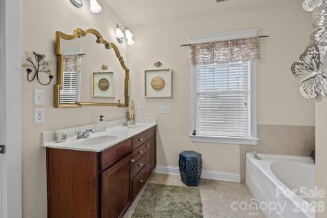160 Wesleyan Drive McAdenville NC 28101