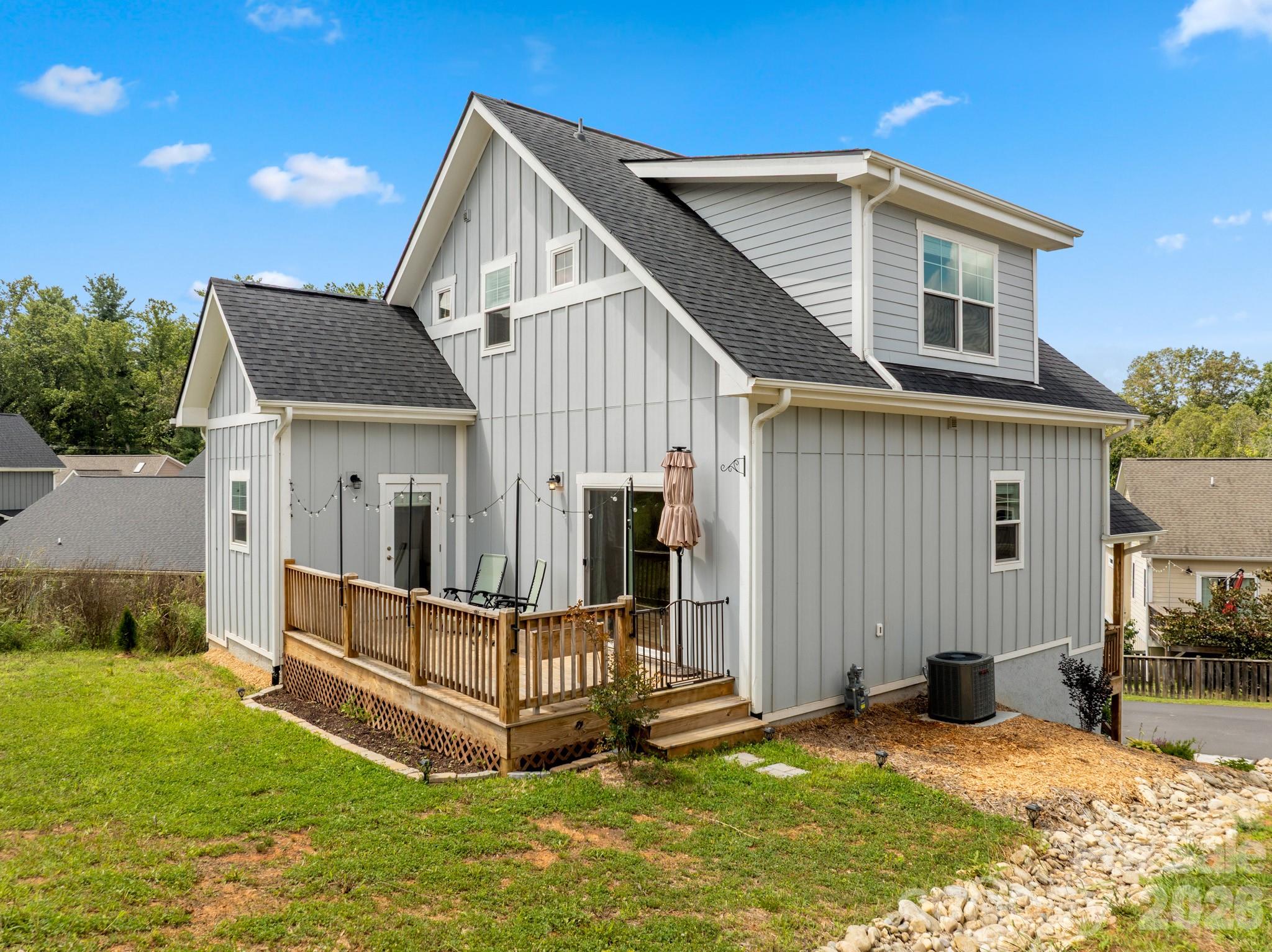 224 Oak Meadow Lane Asheville NC 28804