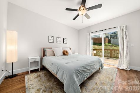 224 Oak Meadow Lane Asheville NC 28804