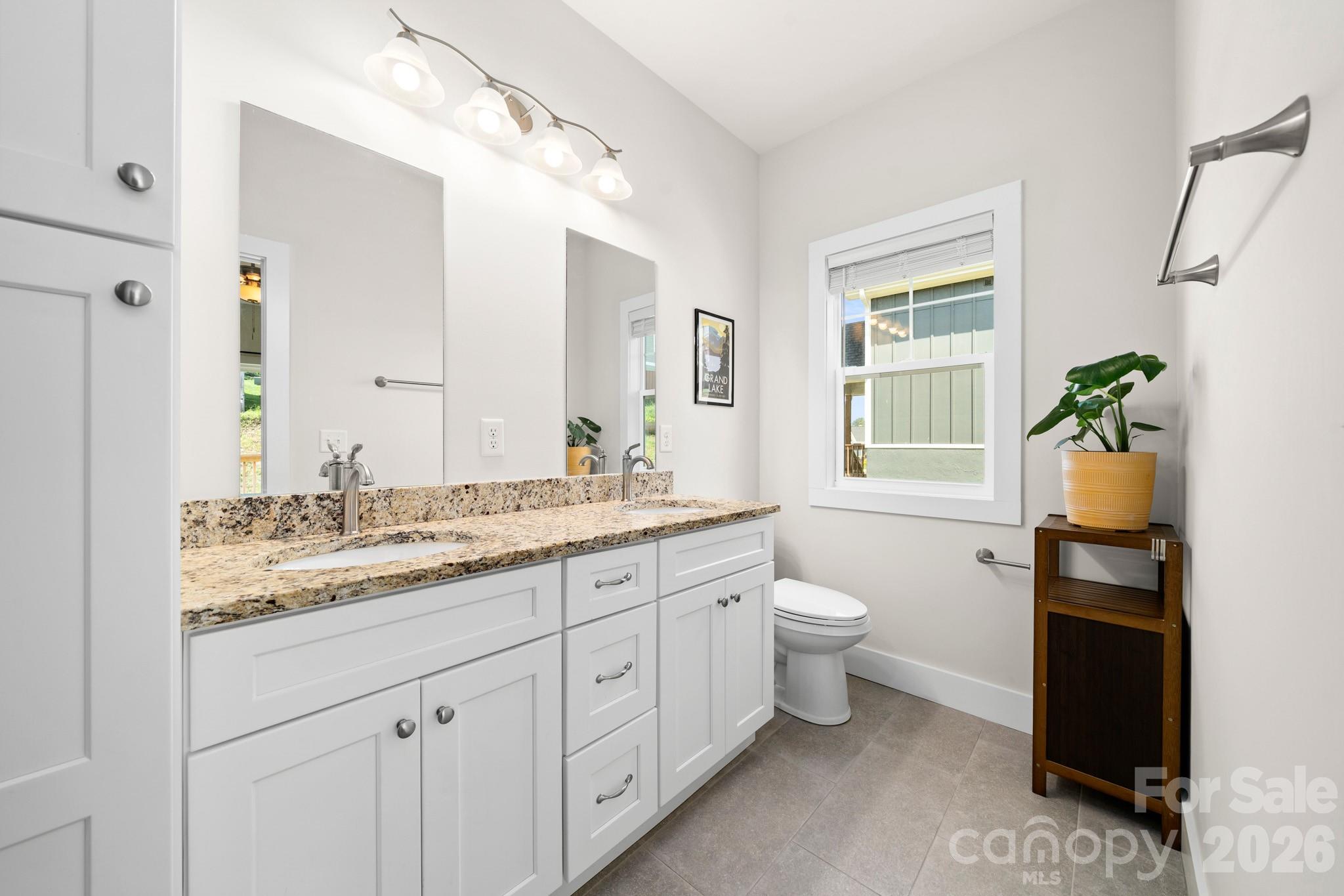 224 Oak Meadow Lane Asheville NC 28804