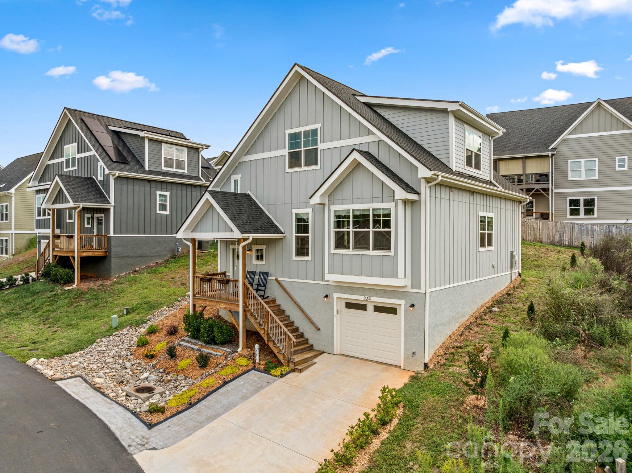 224 Oak Meadow Lane Asheville NC 28804