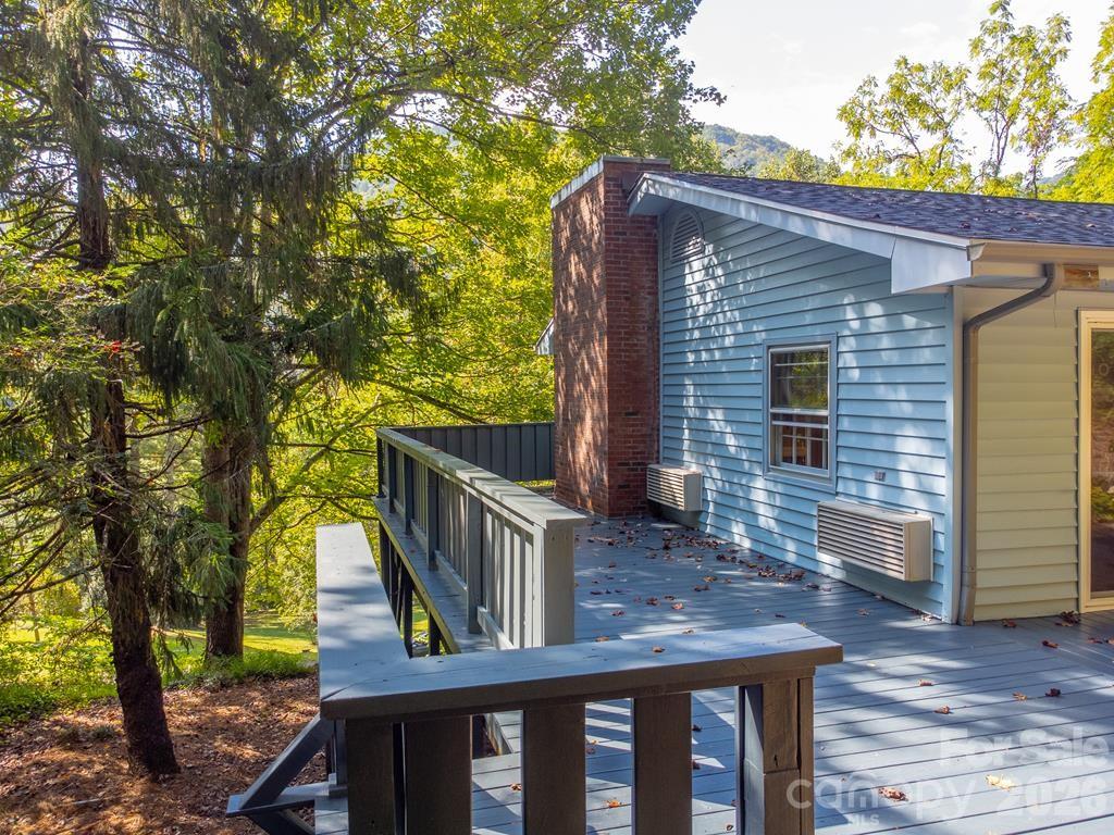 1168 North Country Club Drive Cullowhee NC 28723