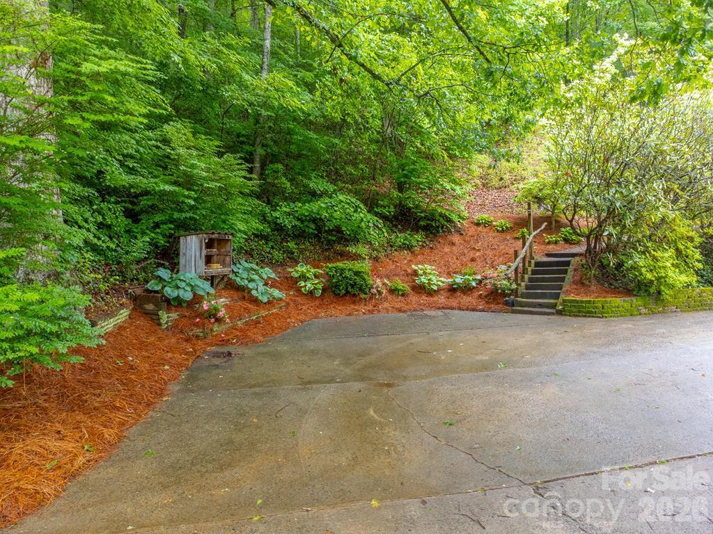 1168 North Country Club Drive Cullowhee NC 28723