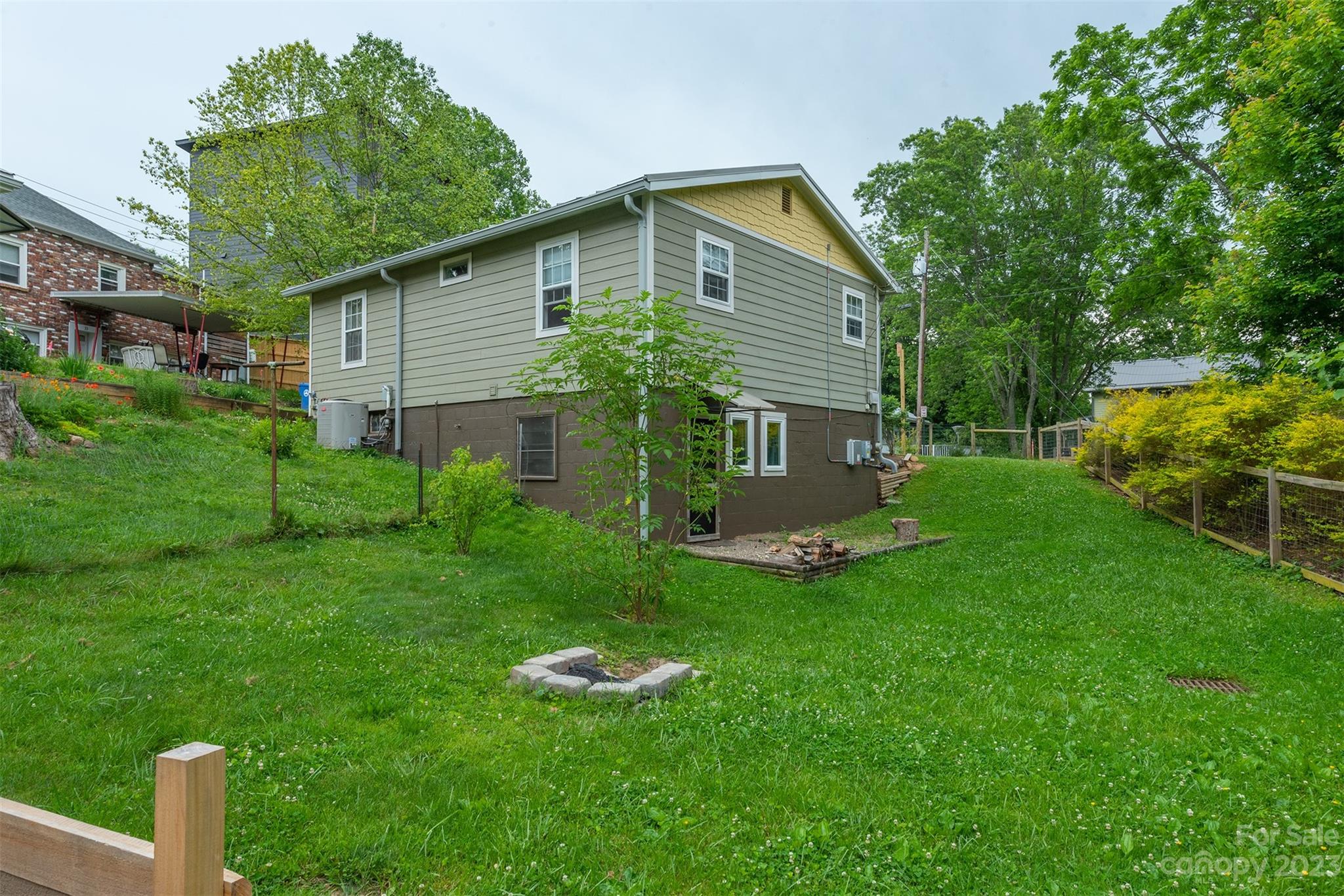 11 Nebraska Street Asheville NC 28806