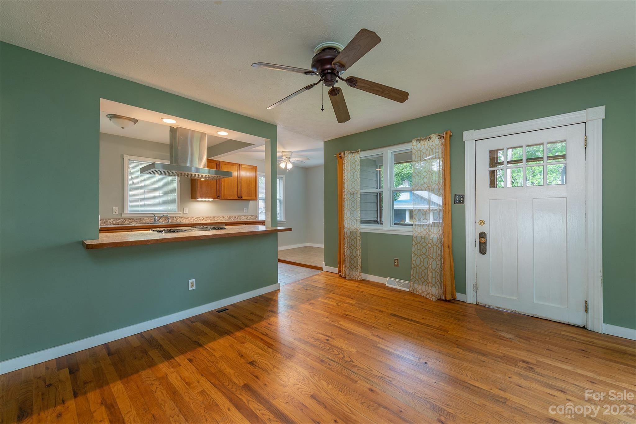 11 Nebraska Street Asheville NC 28806
