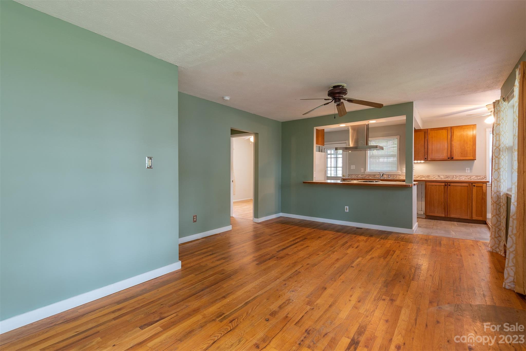 11 Nebraska Street Asheville NC 28806