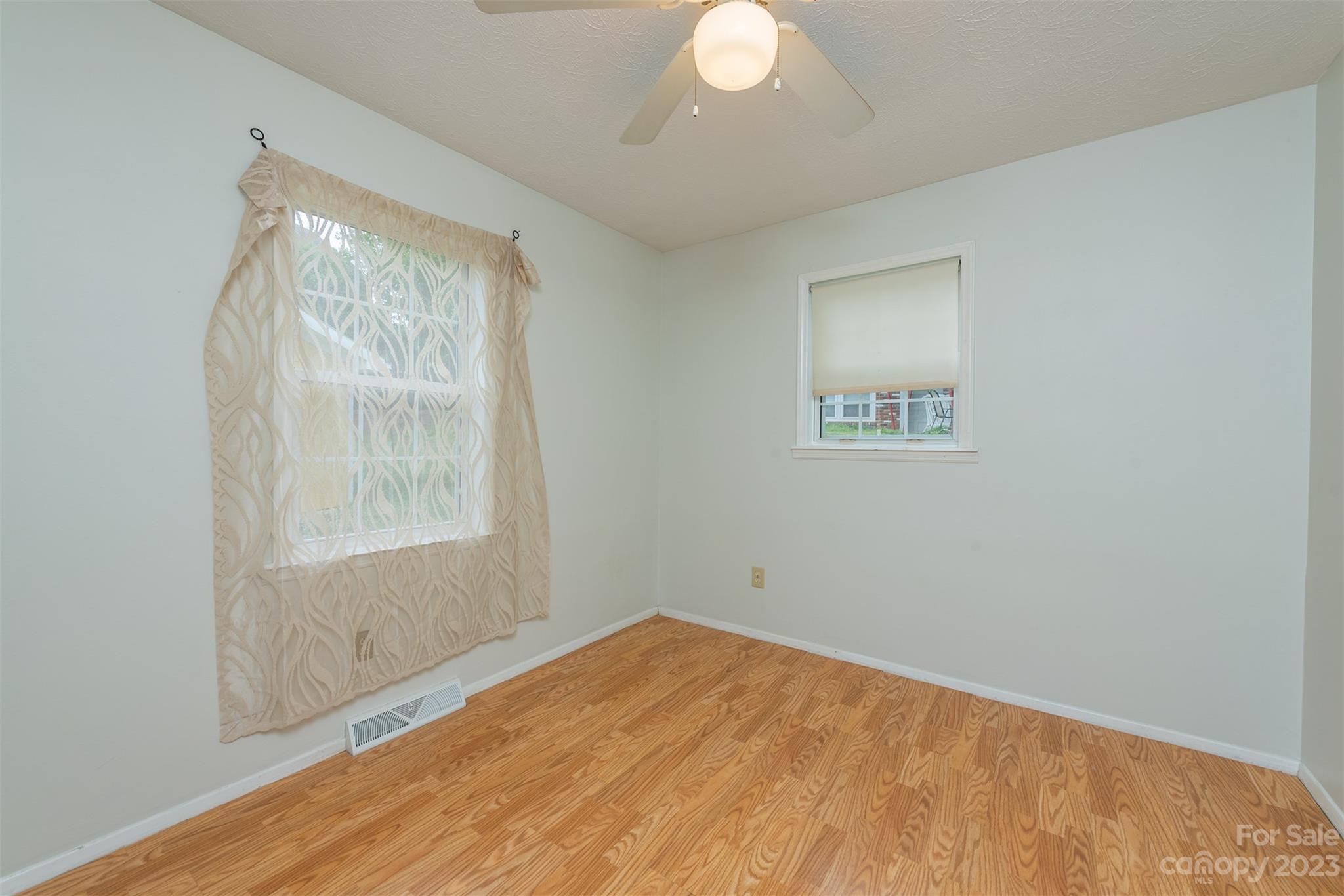 11 Nebraska Street Asheville NC 28806