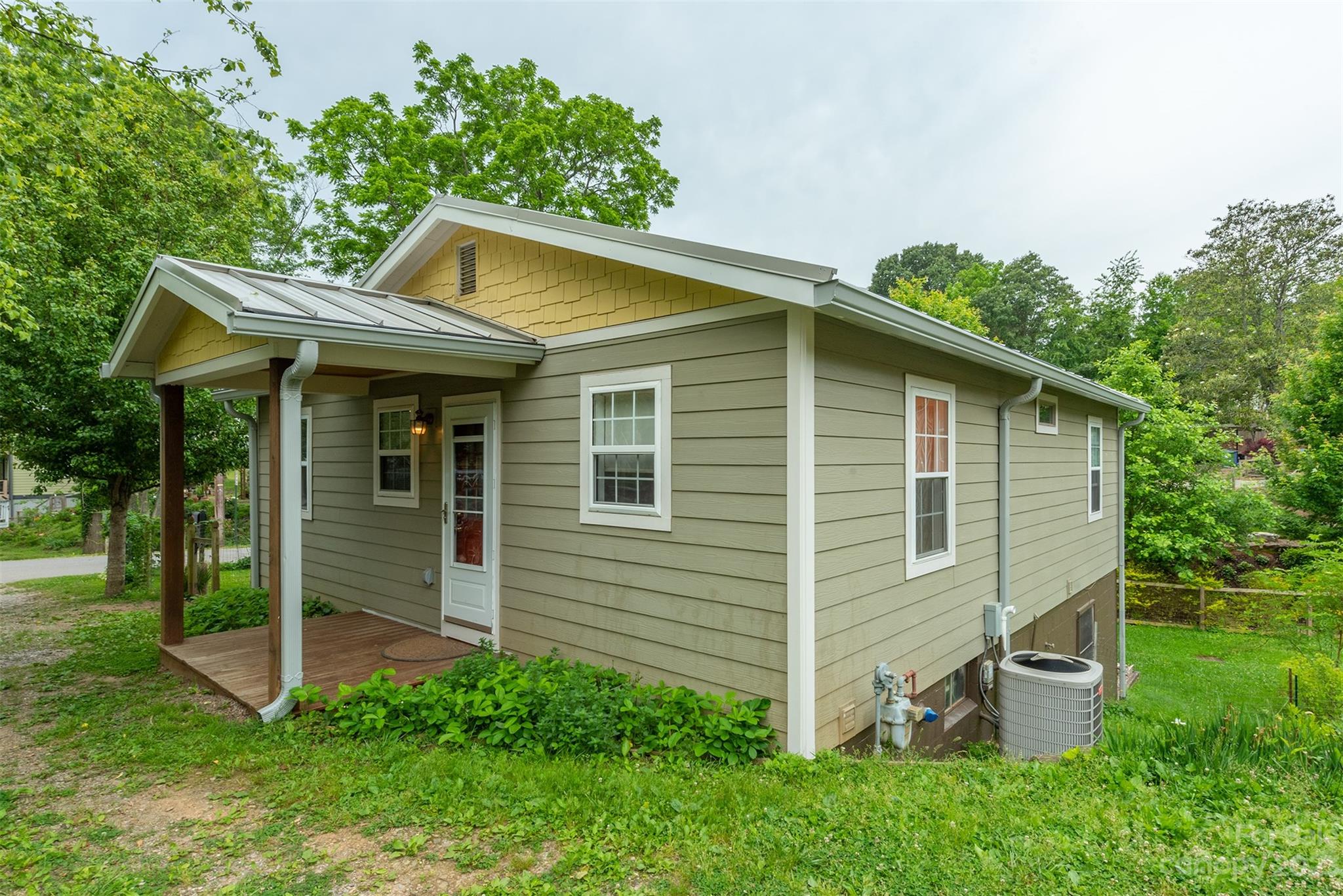 11 Nebraska Street Asheville NC 28806