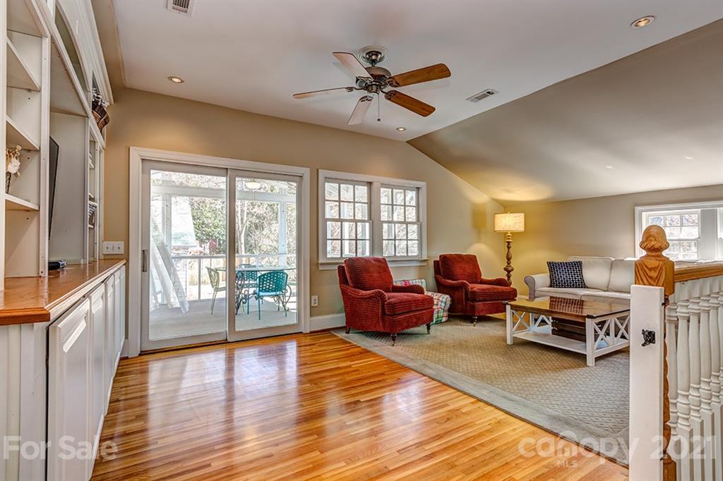 2433 Chesterfield Avenue Charlotte NC 28205