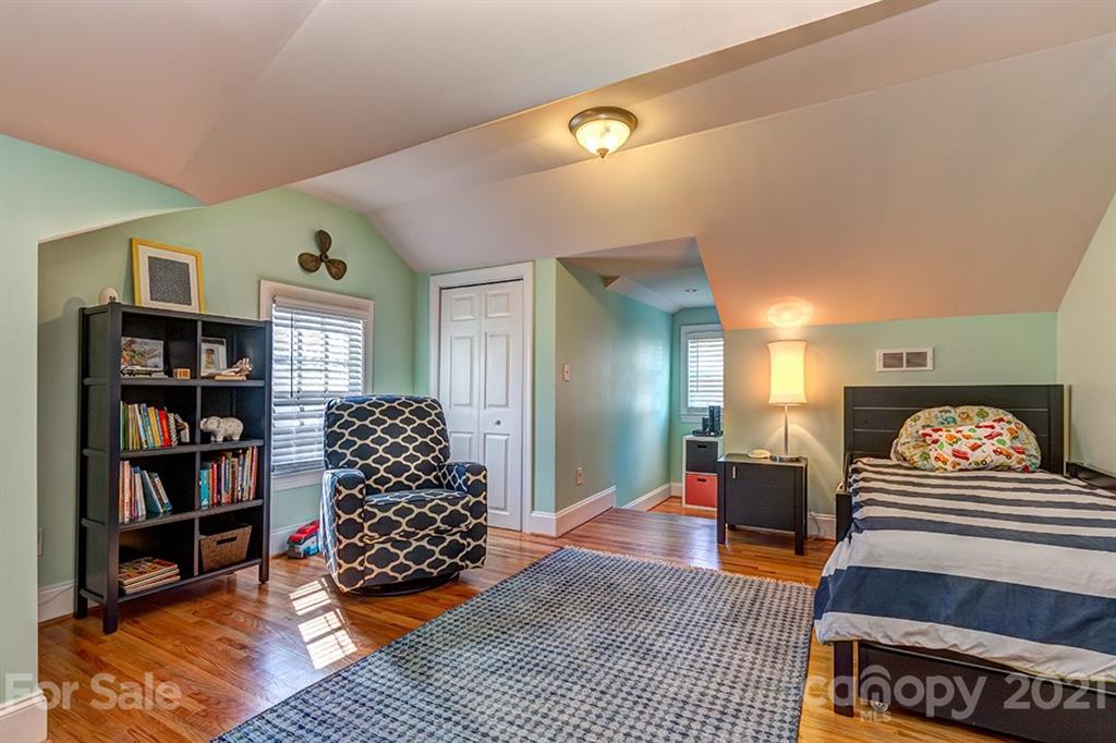 2433 Chesterfield Avenue Charlotte NC 28205