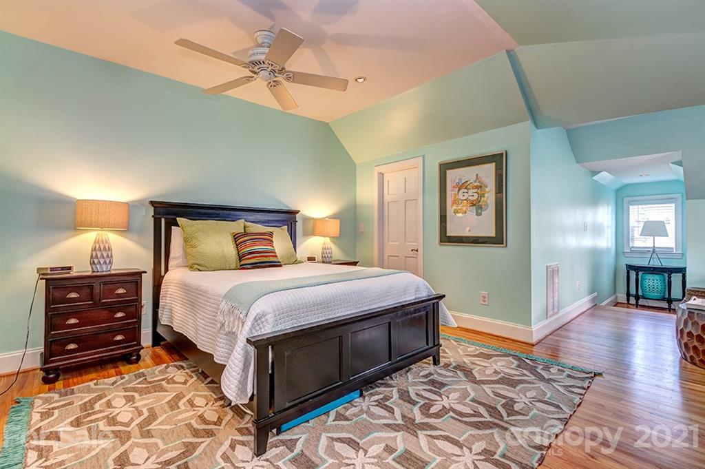 2433 Chesterfield Avenue Charlotte NC 28205