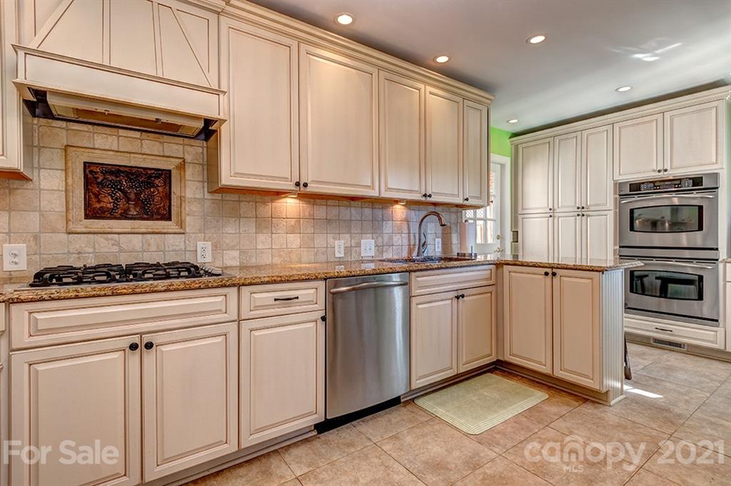 2433 Chesterfield Avenue Charlotte NC 28205