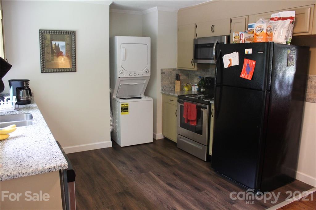 251 Monte Vista Road Candler NC 28715