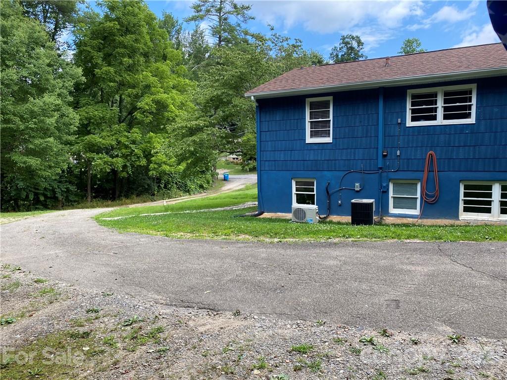 251 Monte Vista Road Candler NC 28715