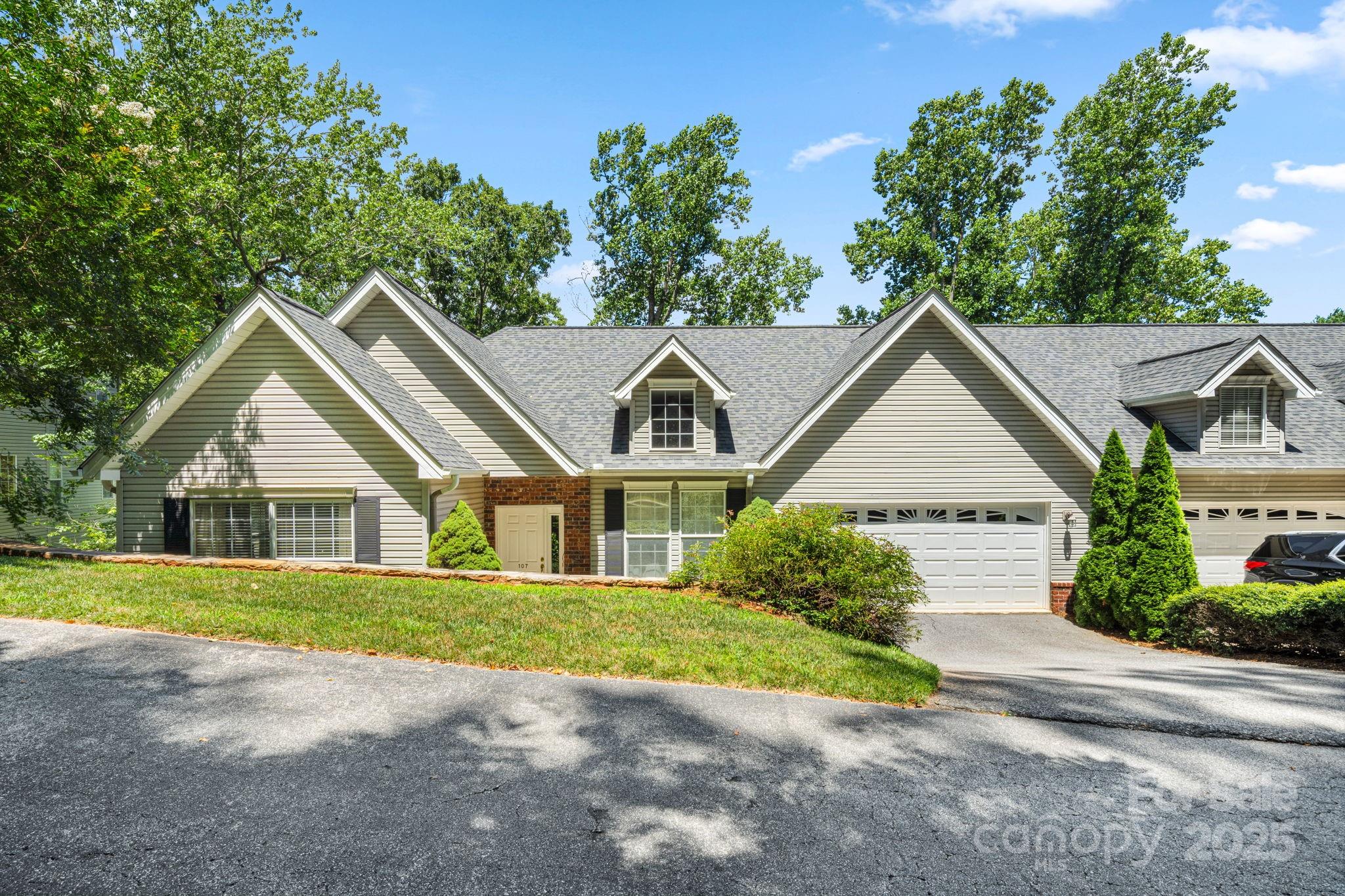 107 Poppy Lane Asheville NC 28803