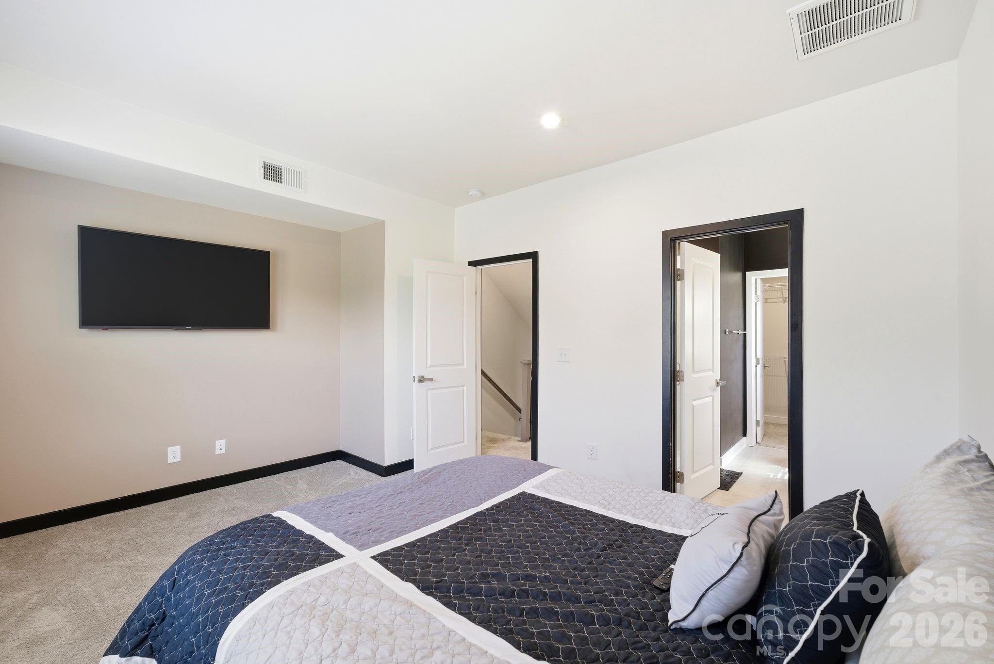 804 Broad River Lane Charlotte NC 28211