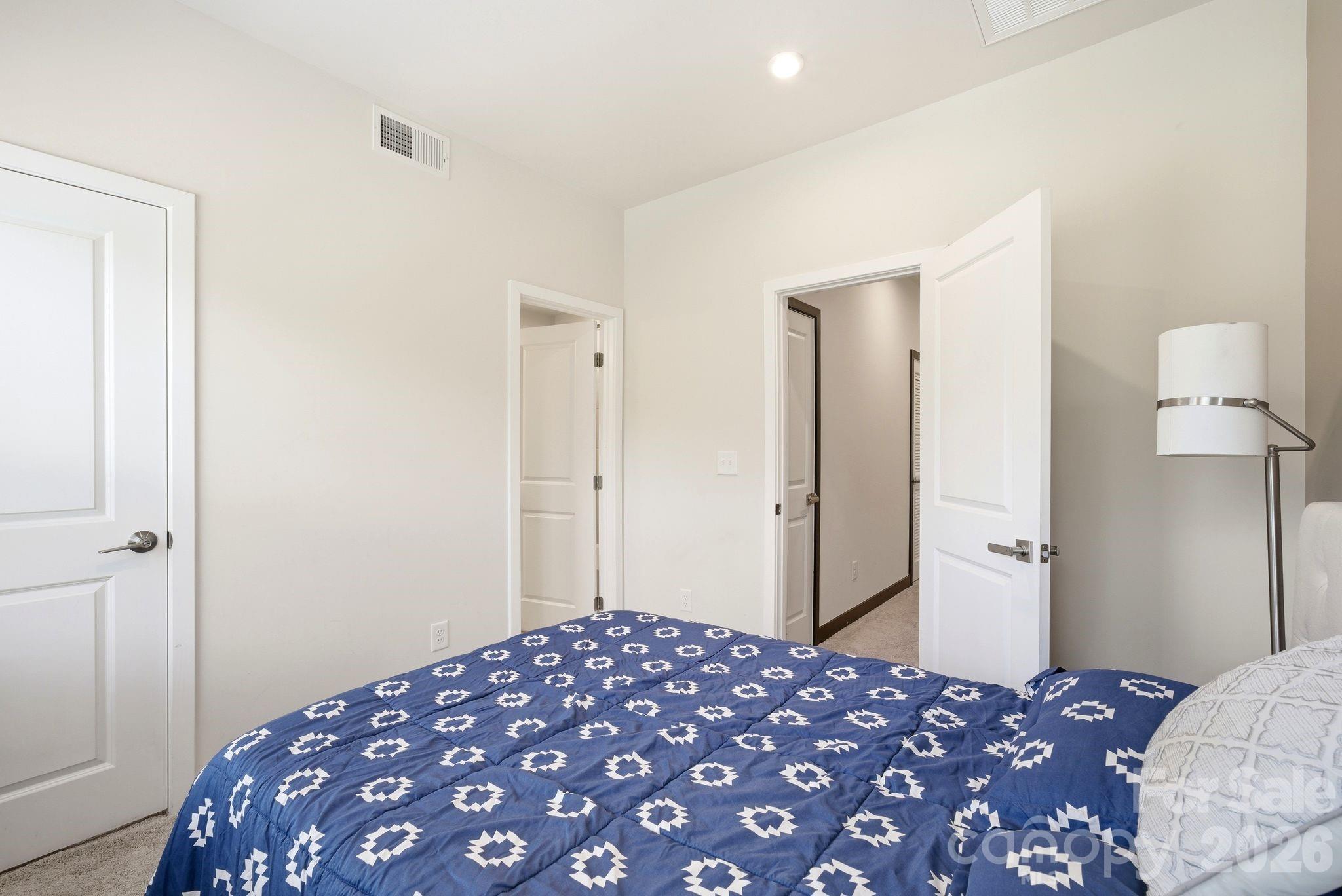 804 Broad River Lane Charlotte NC 28211