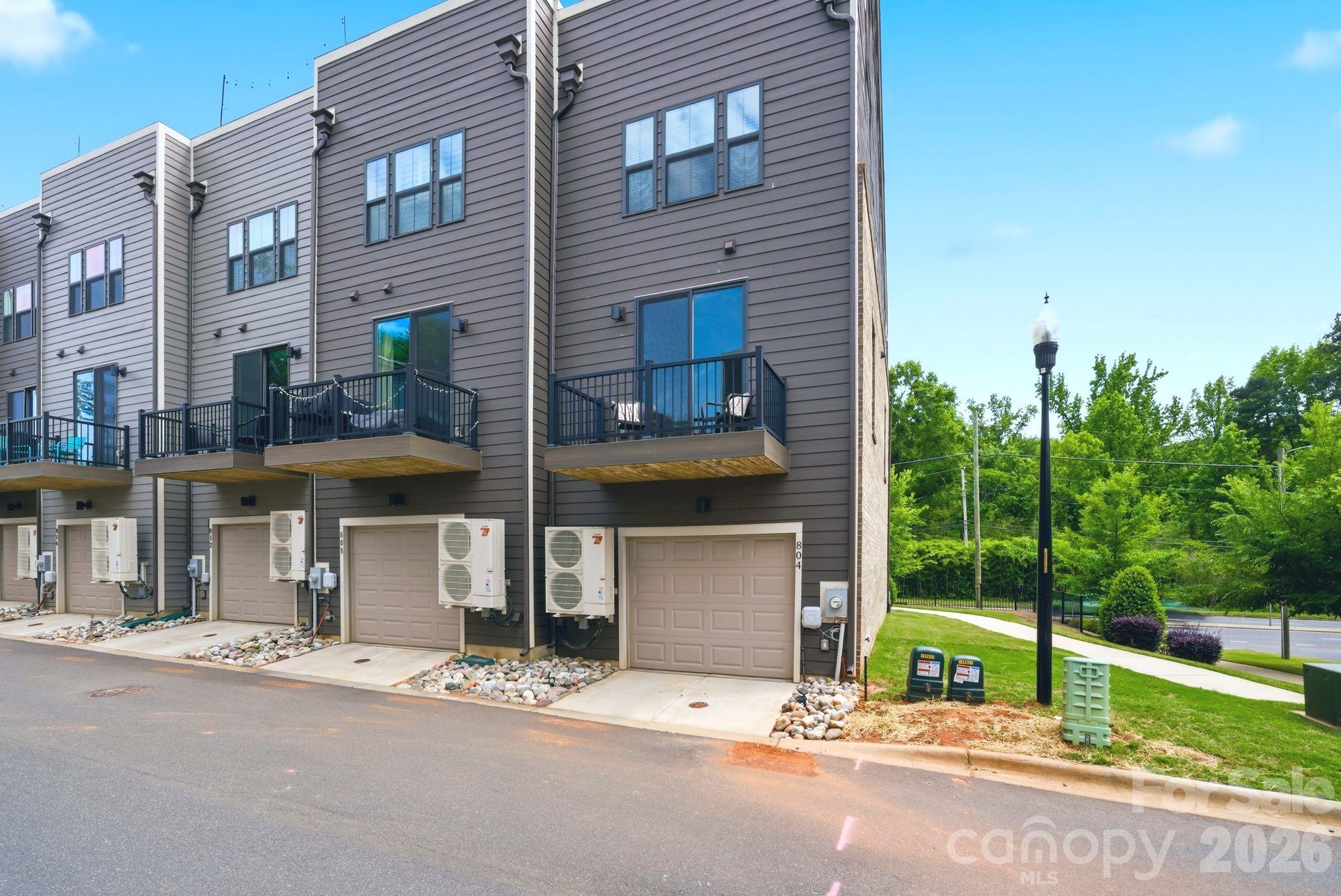 804 Broad River Lane Charlotte NC 28211