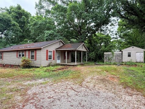 121 Travis Lane Lancaster SC 29720