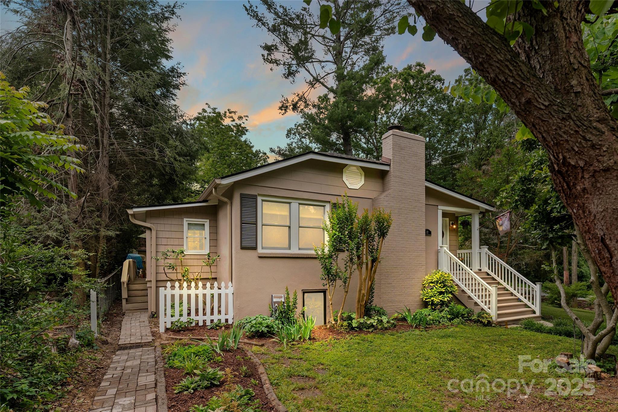 261 Forest Hill Drive Asheville NC 28803