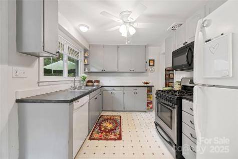 261 Forest Hill Drive Asheville NC 28803