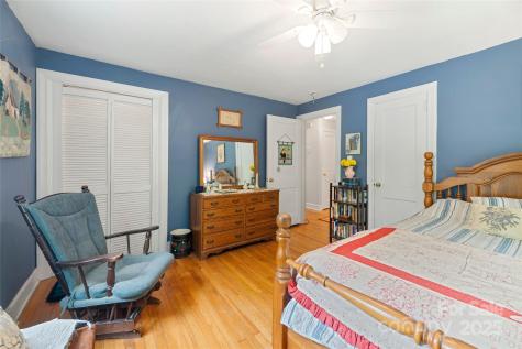 261 Forest Hill Drive Asheville NC 28803