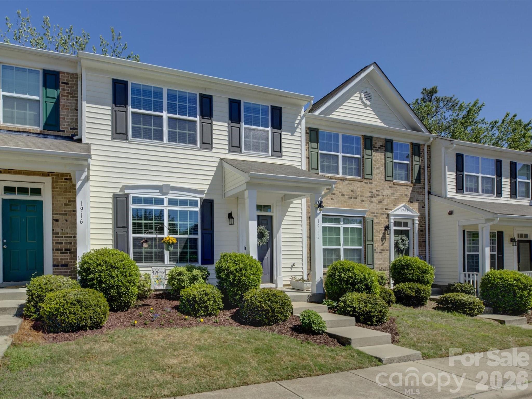 1912 Aston Mill Place Charlotte NC 28273