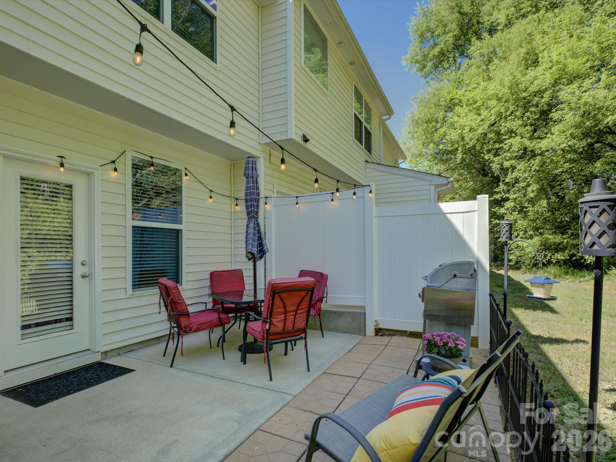 1912 Aston Mill Place Charlotte NC 28273