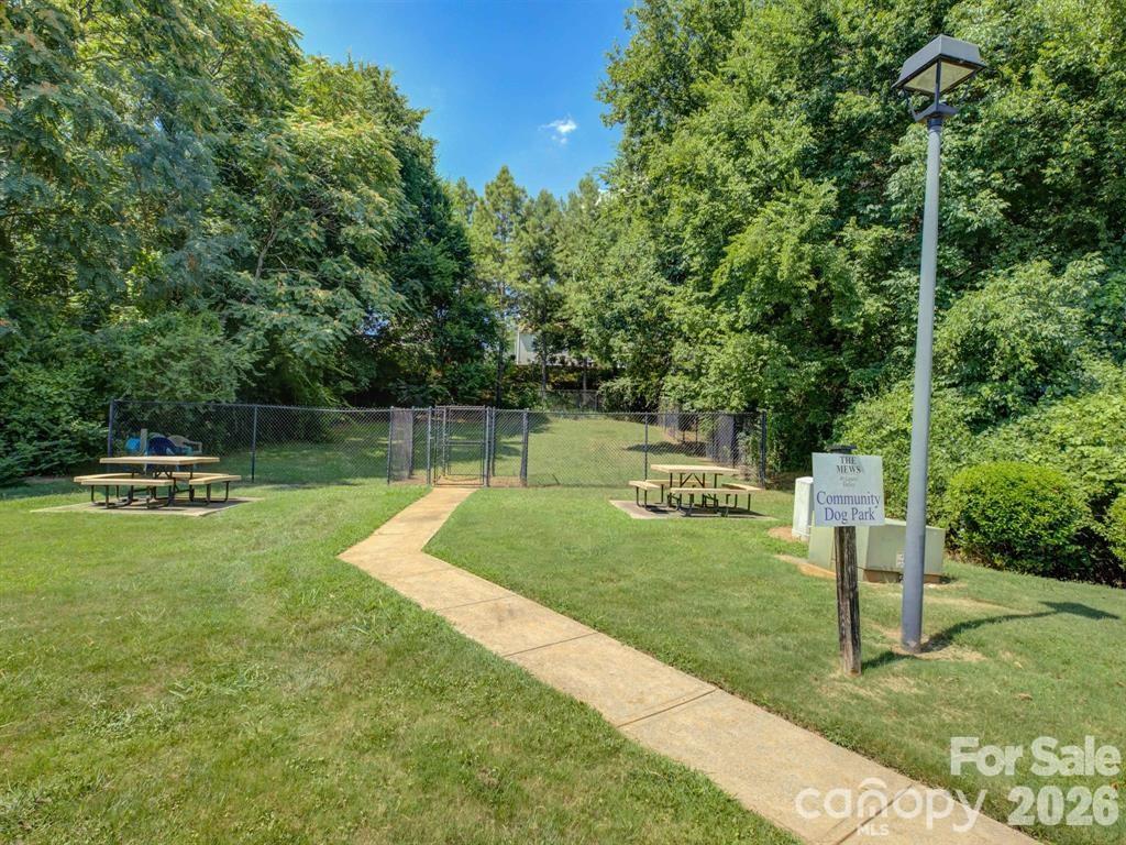 1912 Aston Mill Place Charlotte NC 28273
