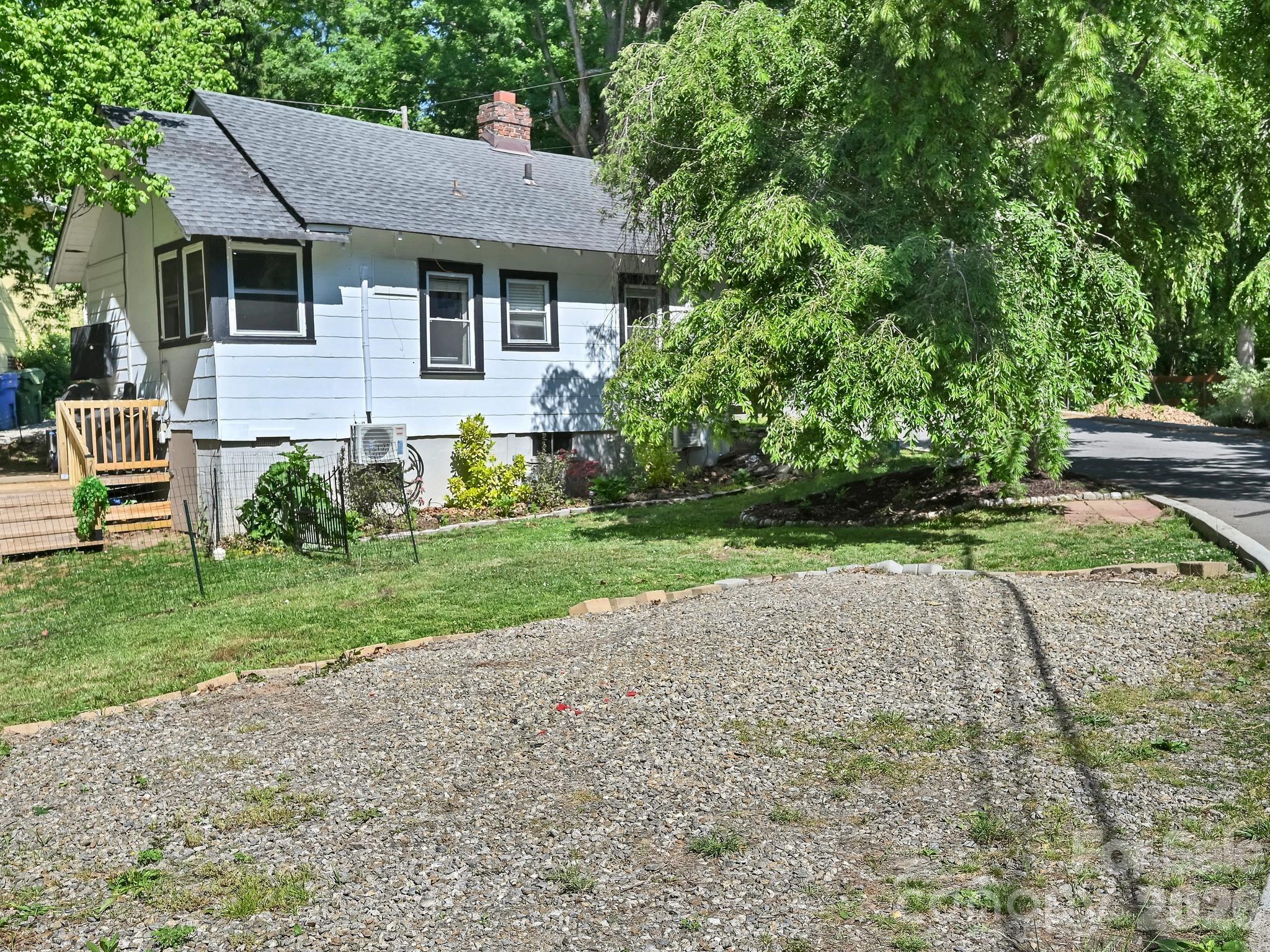 24 Chatham Road Asheville NC 28804
